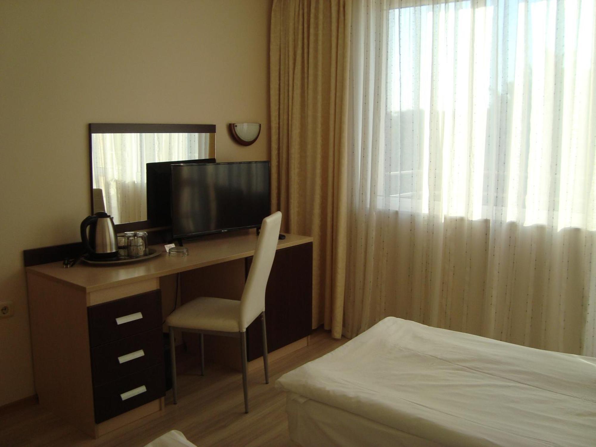 Hotel Astra رافدا المظهر الخارجي الصورة