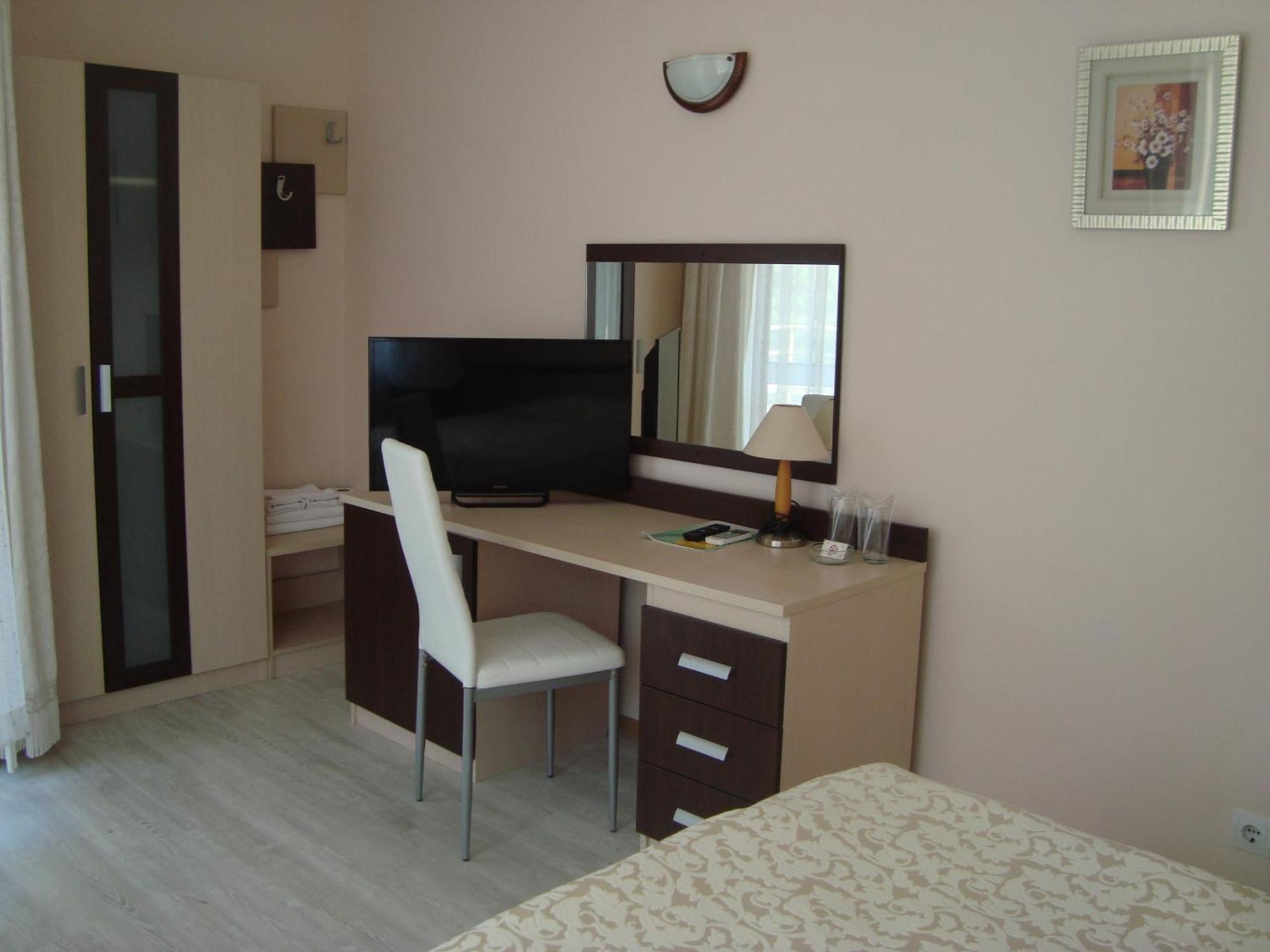 Hotel Astra رافدا المظهر الخارجي الصورة
