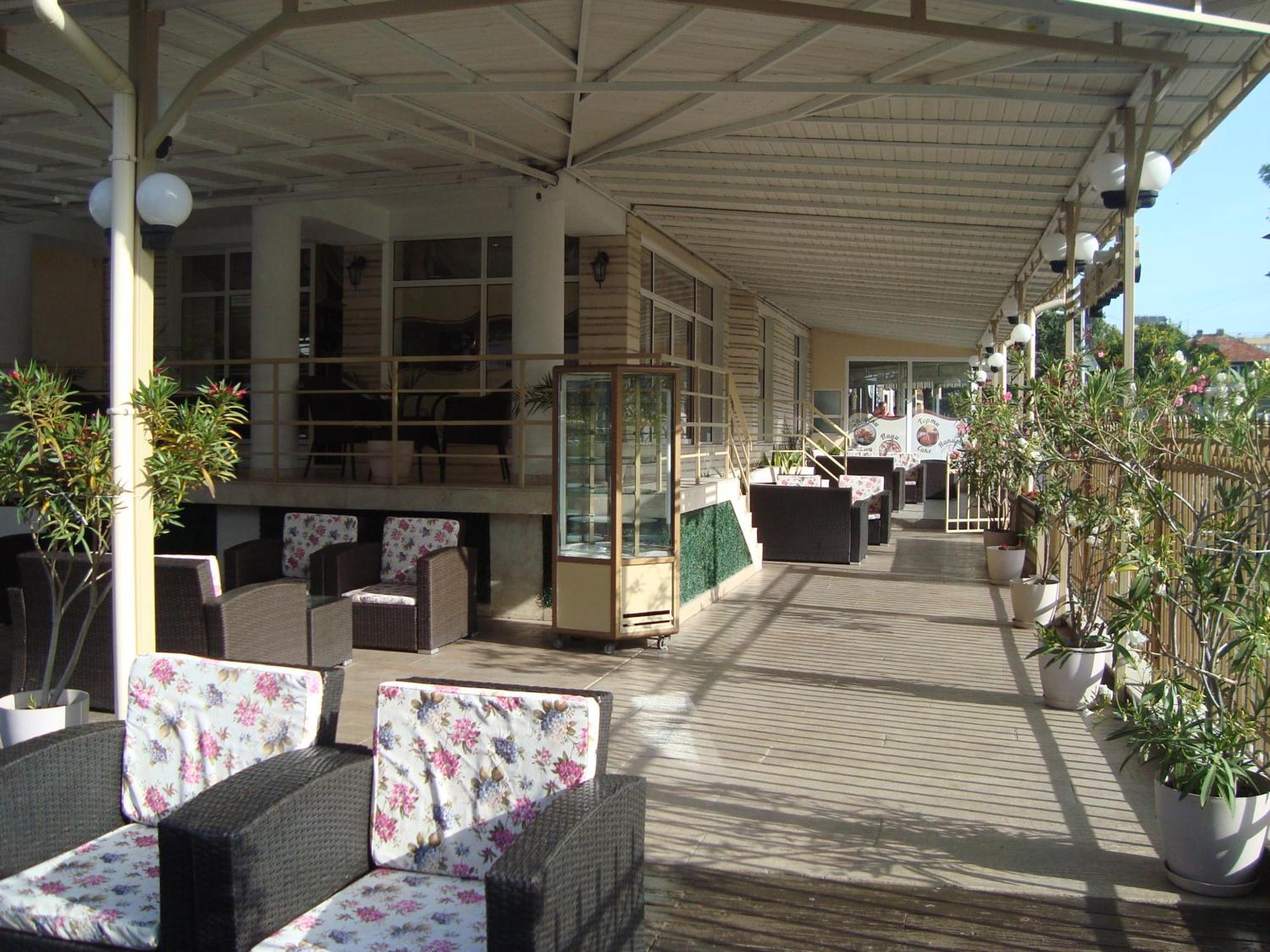 Hotel Astra رافدا المظهر الخارجي الصورة