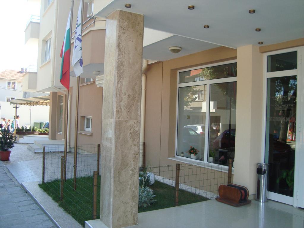 Hotel Astra رافدا المظهر الخارجي الصورة